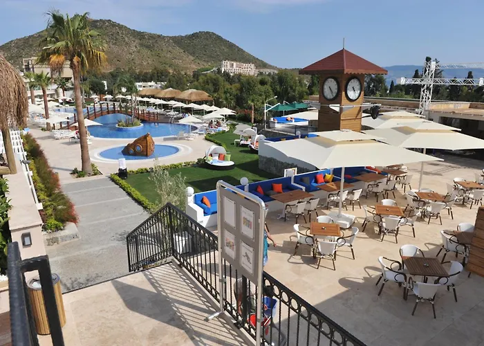 Bellazure Resort Turgutreis