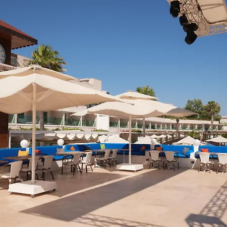 Bellazure 4* トゥルグトレイス