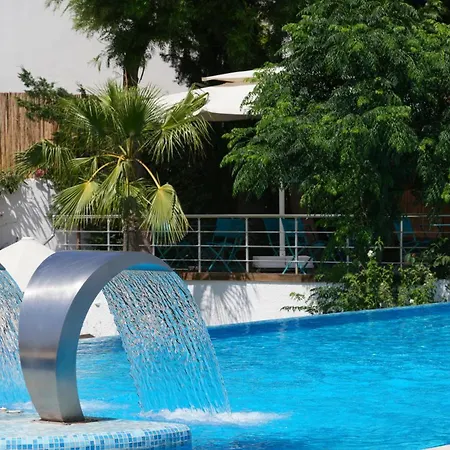 Bellazure 4* トゥルグトレイス