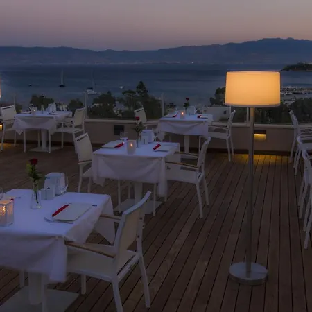 Bellazure リゾート 4*