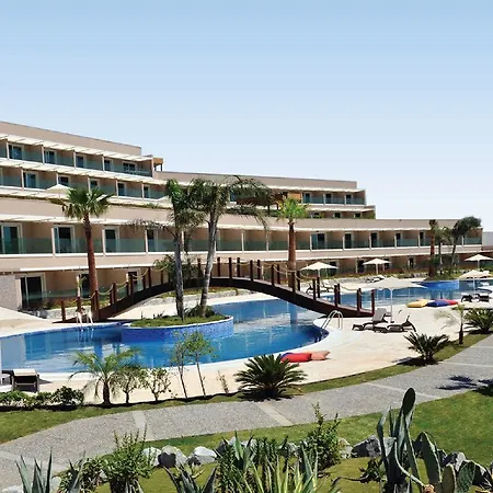 Bellazure 4* トゥルグトレイス