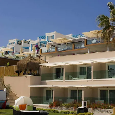 Bellazure 4* トゥルグトレイス