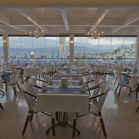 Bellazure منتجع 4*