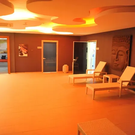 リゾート Bellazure 4*