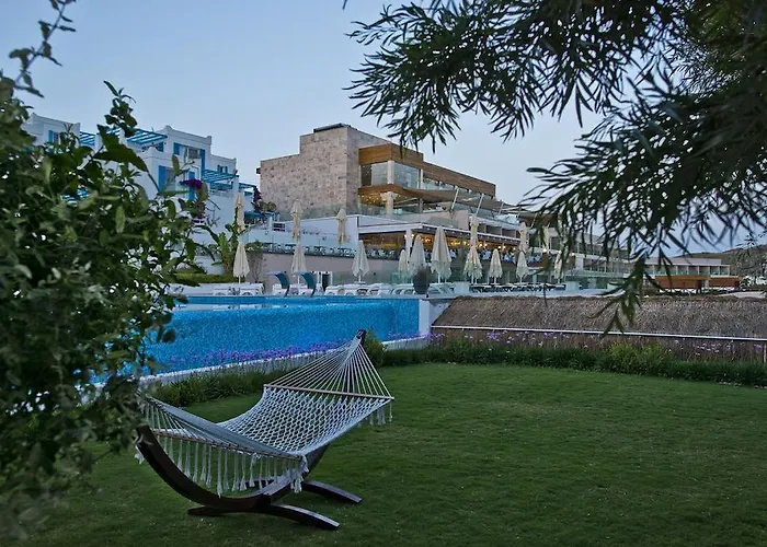 Bellazure Курортный комплекс 4*